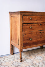 Load image into Gallery viewer, Dresser - Vintage Found 3 Drawers