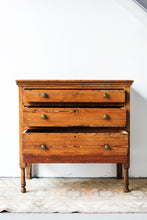 Load image into Gallery viewer, Dresser - Vintage Found 3 Drawers