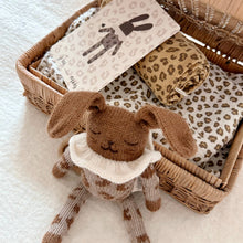 Load image into Gallery viewer, BIANCA SWADDLE MINI LEOPARD COFFEE: MINI LEOPARD / M 70x70
