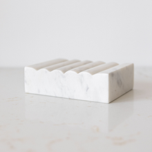 Load image into Gallery viewer, Marble - White Scalloped Marble Soap Dish
