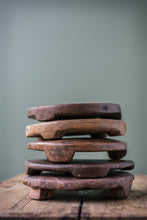 Load image into Gallery viewer, Wood  - Chapati Board Footed - Round

