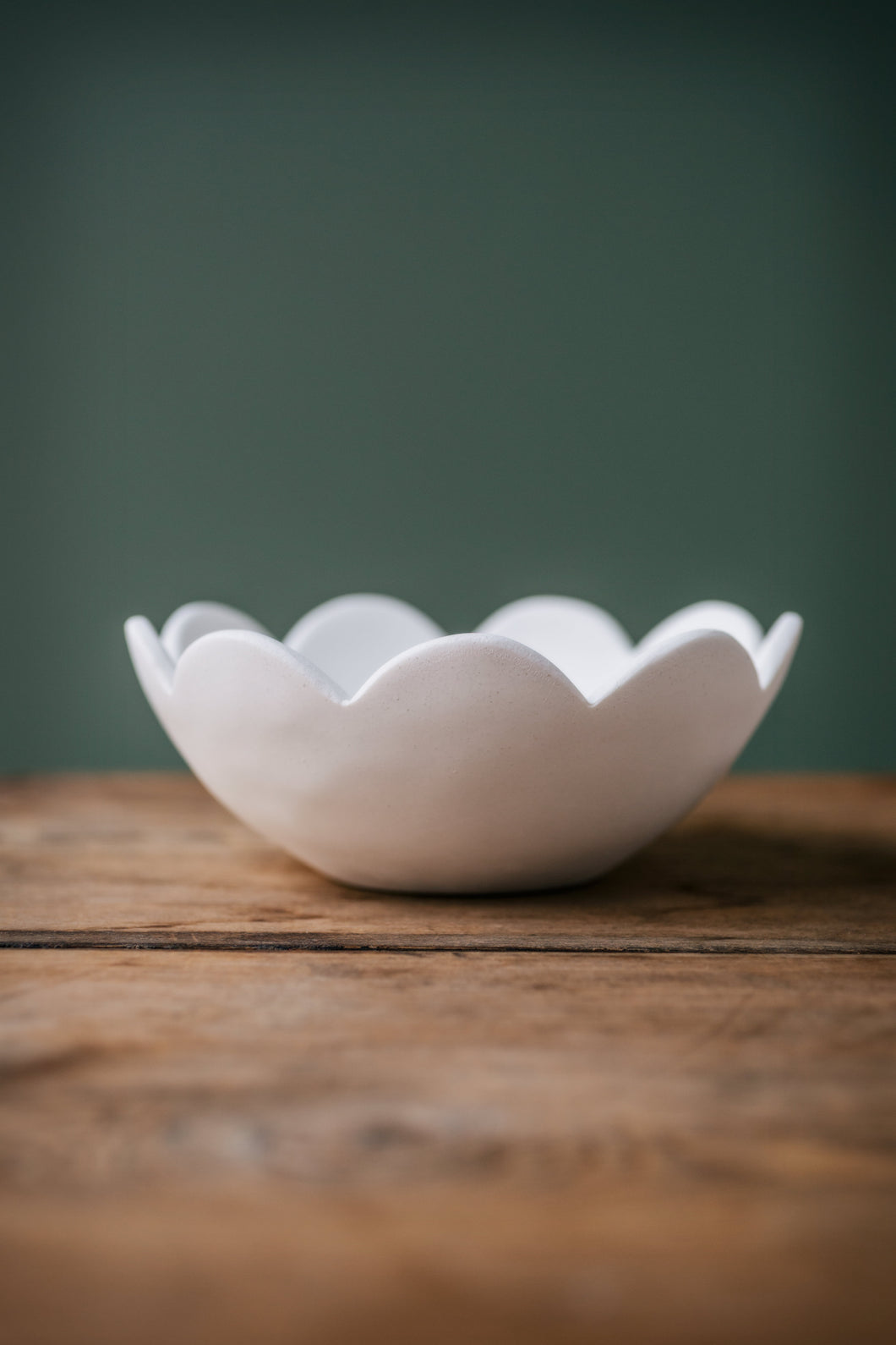 Bowl - Scallop Catchall  (White)