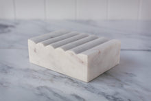 Load image into Gallery viewer, Marble - White Scalloped Marble Soap Dish
