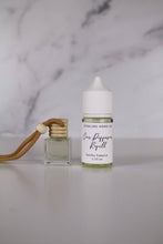 Load image into Gallery viewer, Hanging Car Diffuser Refill: Vanilla Tobacco
