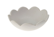 Load image into Gallery viewer, Bowl - Scallop Catchall  (White)
